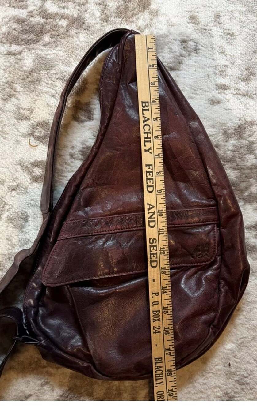 90s vintage AmeriBag Healthy Back Bag Leather Sling Backpack